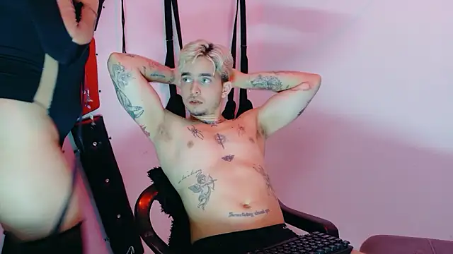 AliceandMax webkamerás műsora