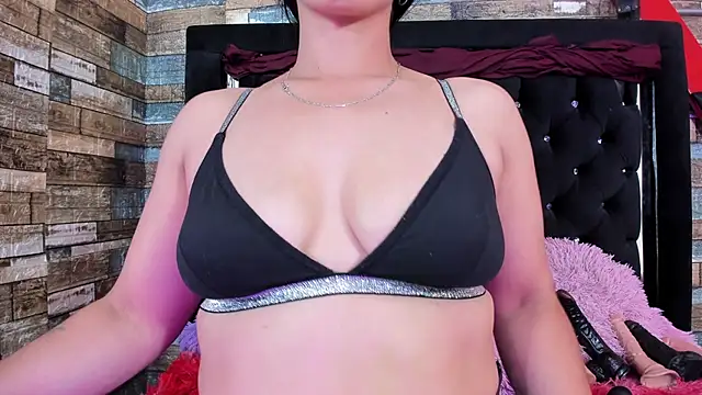 aliaandadara 现场XXX聊天