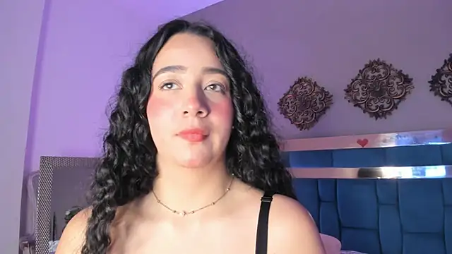 BellaSwwan 现场XXX聊天