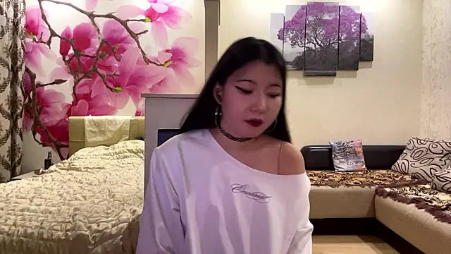 MaeRaads 现场XXX聊天