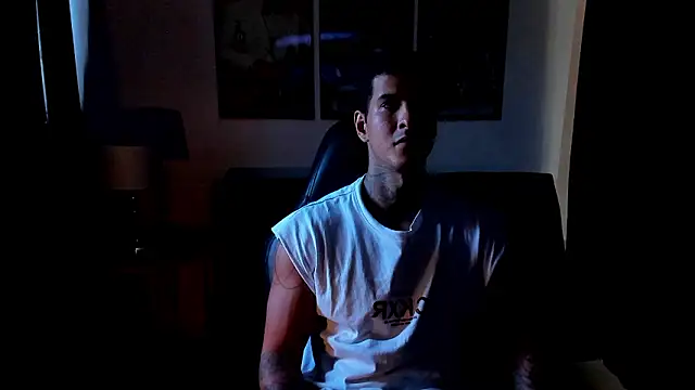 Вебкам-шоу tyler_bell_