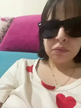 Show modela edeece na web-kameri