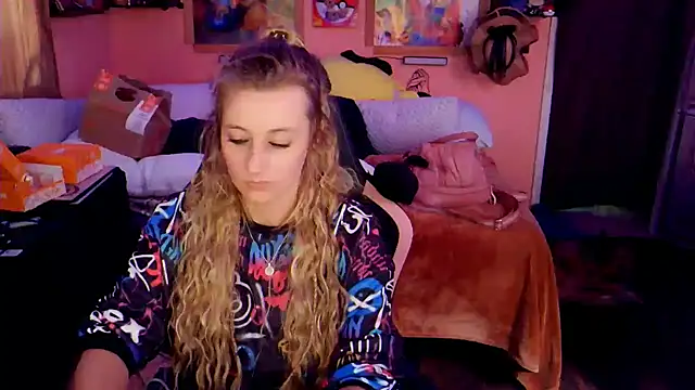 YourSecretGF963's Live XXX Chat