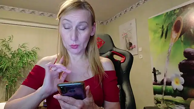 HotLana69 现场XXX聊天