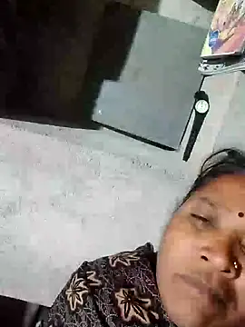 Loomaraj Show in webcam