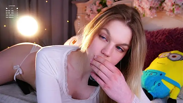 EdlinAlliston: онлайн-секс-чат