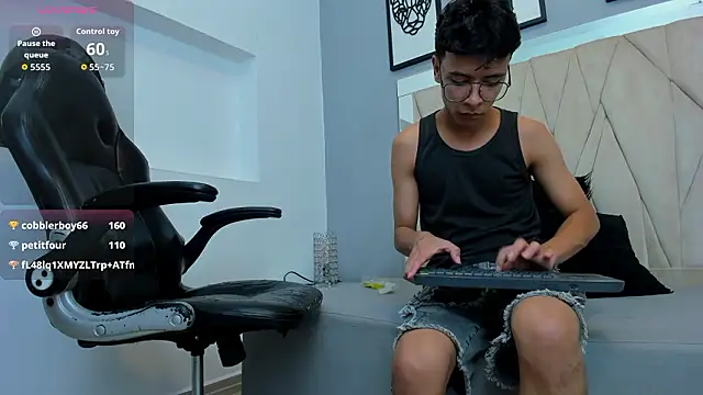 adams_bobby Webcamshow