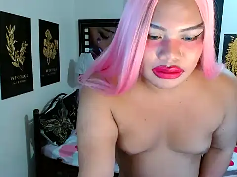 Chat +18 de TSbrianaHugeCock ao vivo