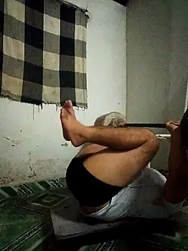 tarra122 即時 XXX 聊天