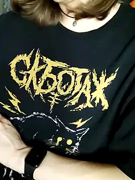 Aashikalaa's Live XXX Chat