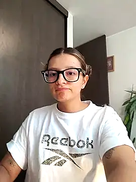 AnnySanz's Live XXX Chat