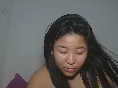 Zyeiii Chat XXX in diretta