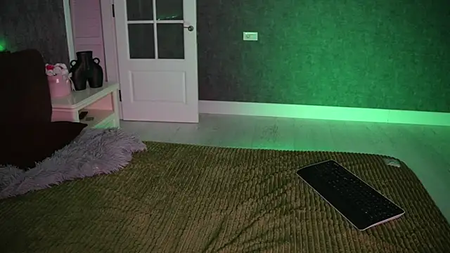 LisaElfy's Live XXX Chat