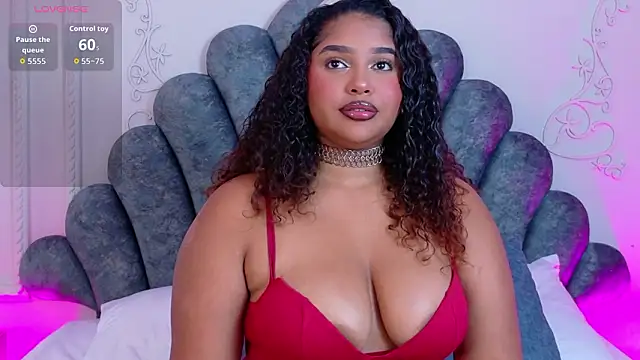 Helena-Snow élő XXX-chatje