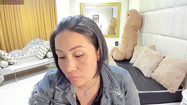 gaby_trent Adlı Modelin Canlı XXX Sohbeti