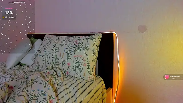 lexxxxxxi – Live XXX-chat