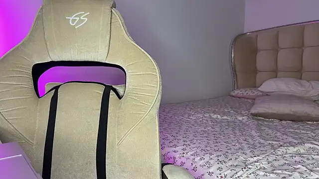 MarlynRobertsen Adlı Modelin Canlı XXX Sohbeti