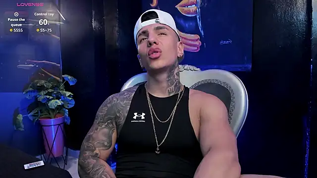 SalvatoreDmoreのライブXXXチャット