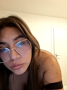 MIA--30のウェブカメラショー