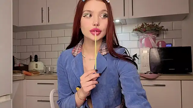 Онлайн чат XXX PrettyLilie