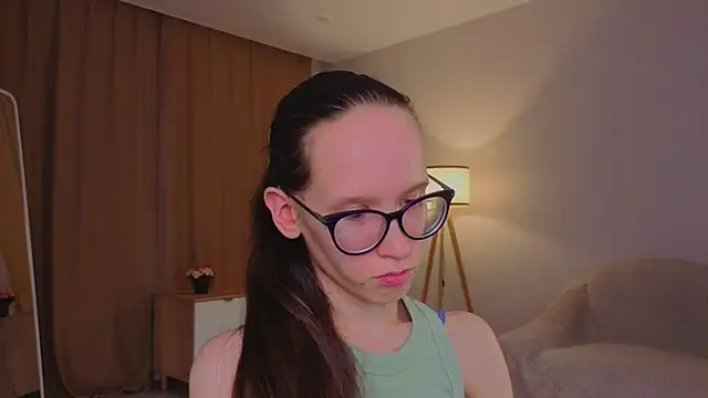 BettyBrowni Adlı Modelin Canlı XXX Sohbeti