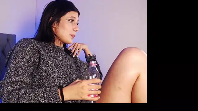 bellatrix25 Adlı Modelin Canlı XXX Sohbeti