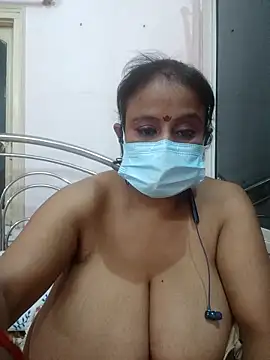 Barna_Love Adlı Modelin Canlı XXX Sohbeti