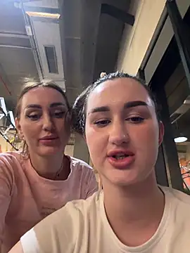 Show modela Fortune_888 na web-kameri