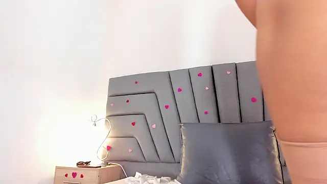 Maia_520 – Naživo XXX chat