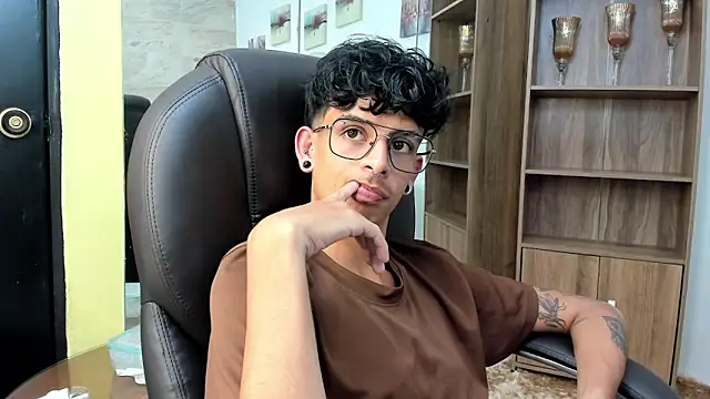 Ibratxandy: απευθείας συνομιλία ΧΧΧ