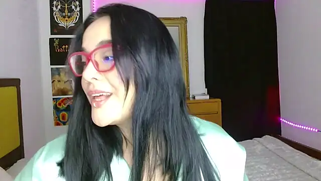 Nova-Satela Live XXX-chat