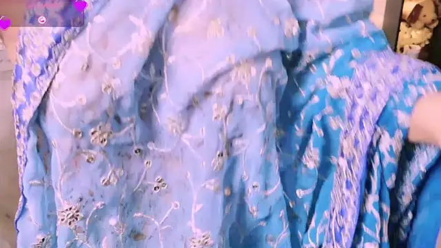 Khaleesiiii 即時 XXX 聊天