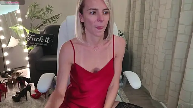 Chat XXX ao vivo de YourMarthaMayer