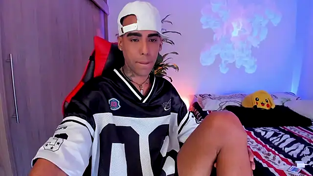 Damianwhite Adlı Modelin Canlı XXX Sohbeti