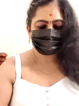 Sweetie_swetha37's Live XXX Chat