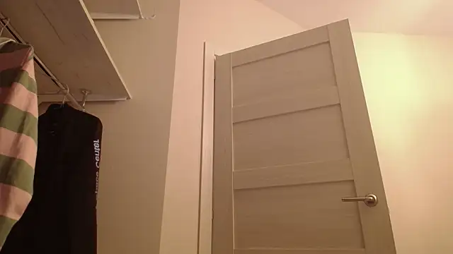 PeachTree Adlı Modelin Canlı XXX Sohbeti