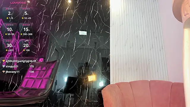 Nini_Beyker 现场XXX聊天