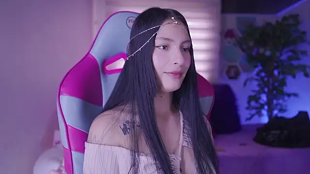 Rebecah_1 – Naživo XXX chat