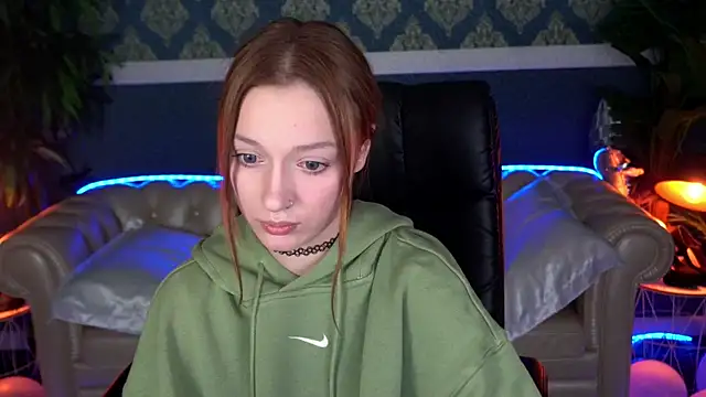 Živý XXX chat FoxyMayy