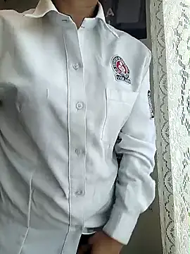 Valentina--1 live XXX chat