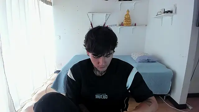 Your_Tao: διαδικτυακό σόου στην κάμερα