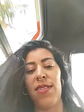 Luianna's Live XXX Chat