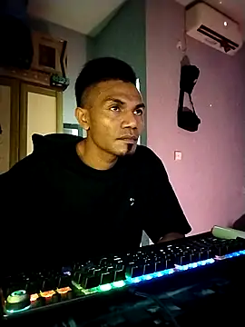 UcEng_Lab: вебкам-шоу