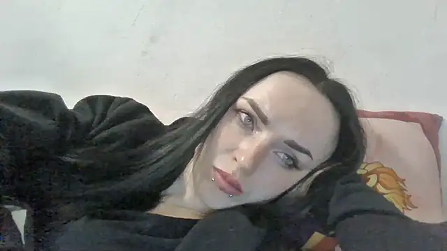 Trinsy_Love Chat XXX live