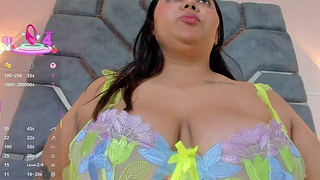 LucciaPorter Live XXX-chat