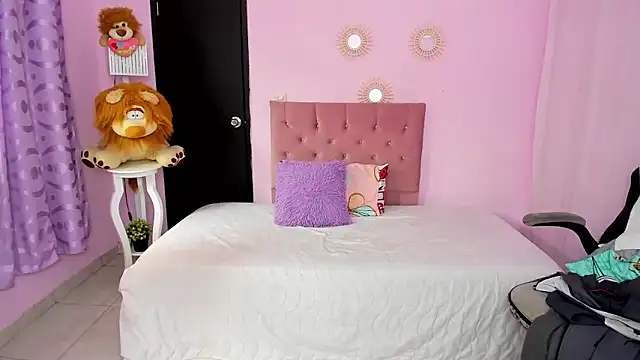 bbw_charlote Adlı Modelin Canlı XXX Sohbeti