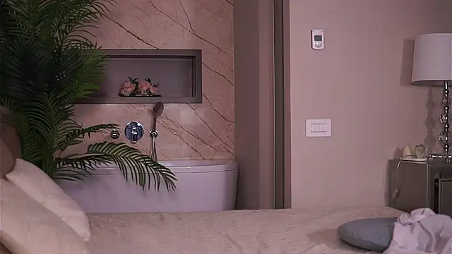 BiancaCain live XXX chat