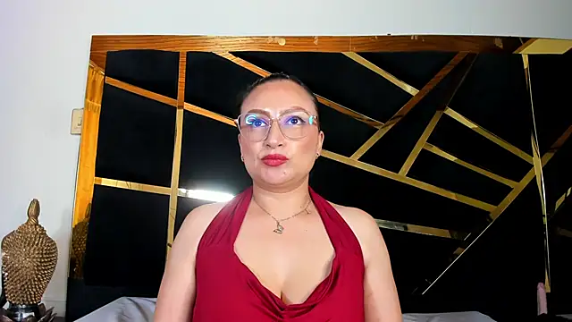 AngieLafourcade Live XXX-chat