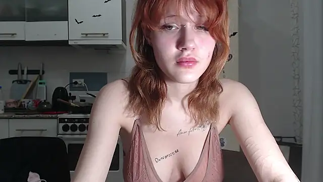 Онлайн чат XXX SolarAdrienne