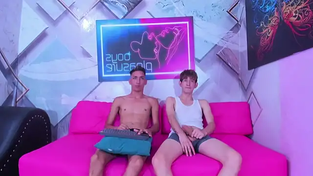 Show de Spicy_guys na webcam